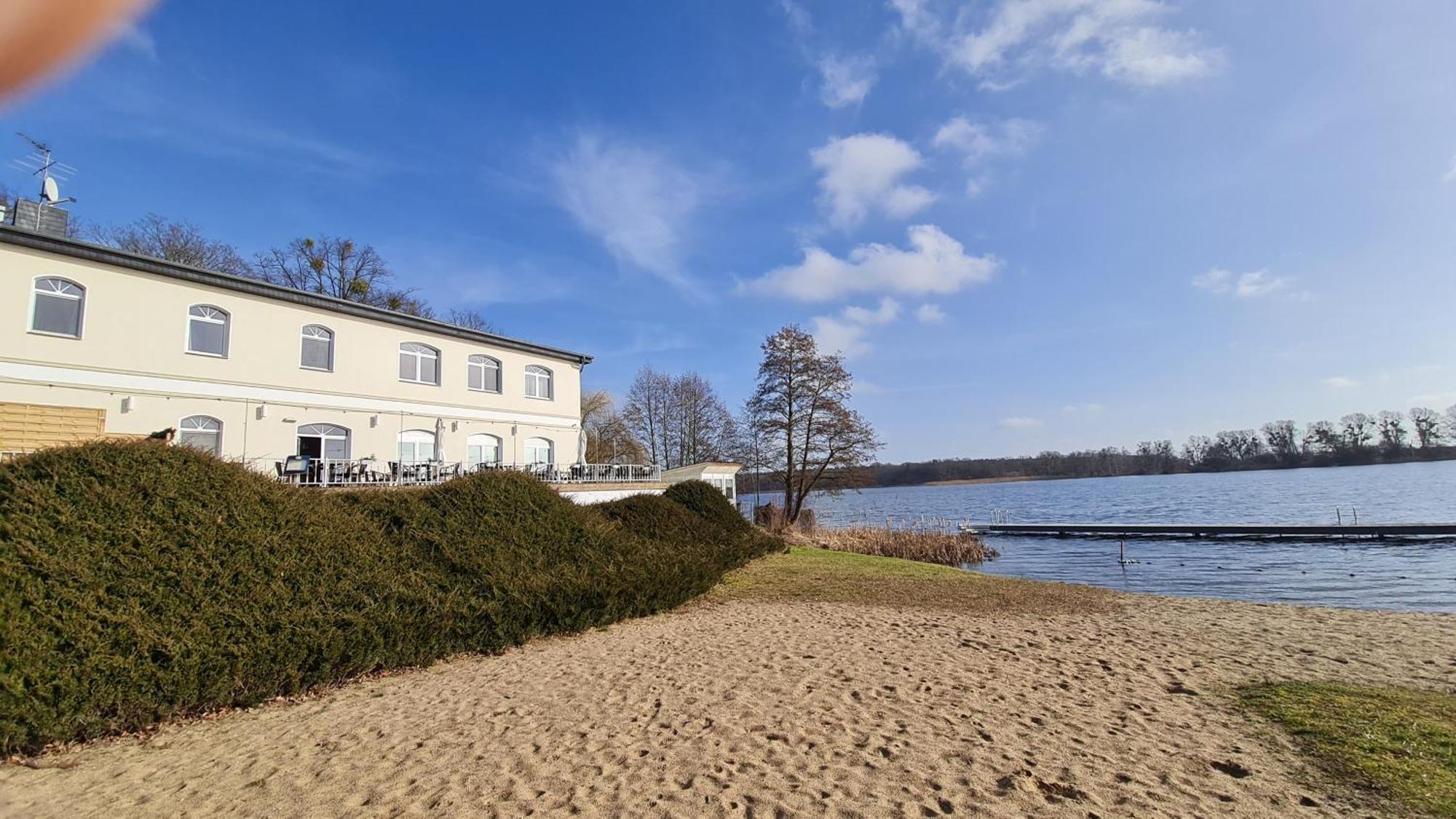 Hotel & Restaurant Haus Am See Löcknitz Kültér fotó